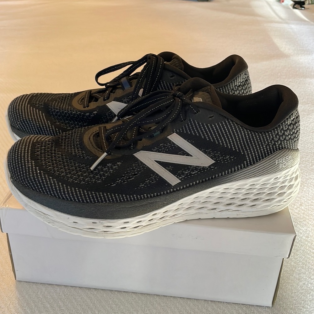 Womens New Balance Fresh Foam More size 9 - black.